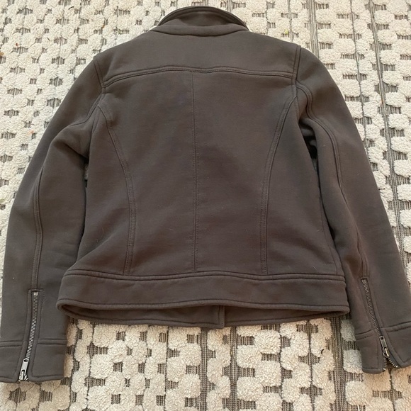 Gap light weight jacket. Perfect for fall! Oliver Green/Gray color. Small. - Picture 2 of 4